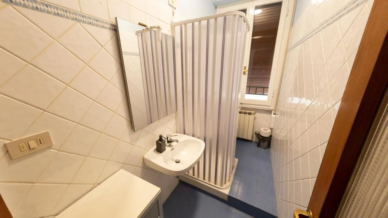 Leohome Arezzo 0*,  Italie